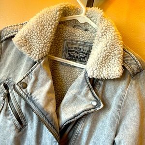 Medium womens Levi coat, never worn, washed once, like new